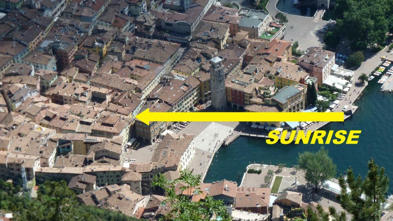 Appartamento Sunrise - Centro Storico N1 Рива-дель-Гарда Экстерьер фото